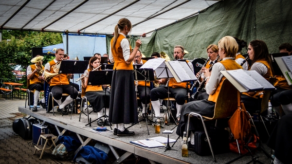 Titelbild Auftritt Feuerwehrfest in Ohmden Frühschoppen