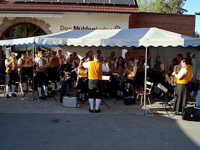 Titelbild Auftritt Kelterhock in Jesingen 2015