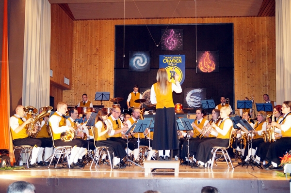Titelbild Winter- und Weihnachtsfeier in der Gemeindehalle